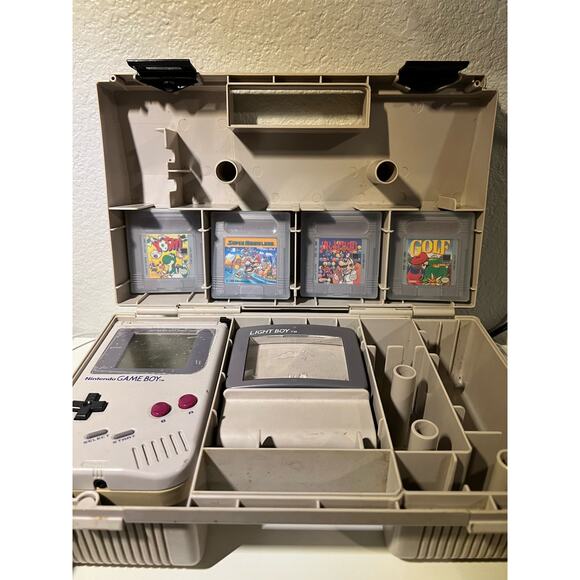 Nintendo Gameboy w/ 16 games & Travel Case - Picture 3 of 6